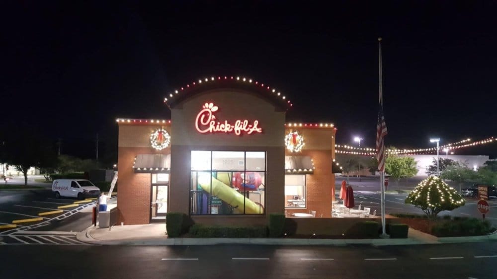 commercial-christmas-light-2